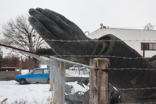 Lenin's monument hand in Zaporizhia by Nikiforov Yevgen