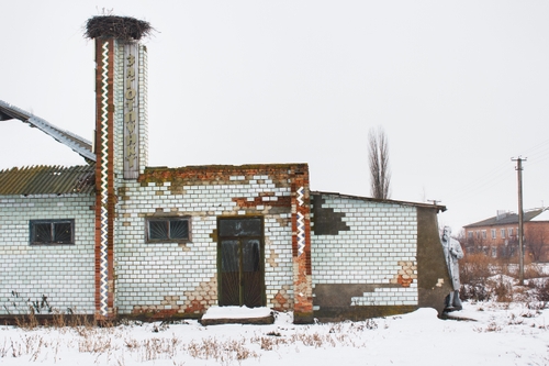 Friedrich Engels statue by Nikiforov Yevgen